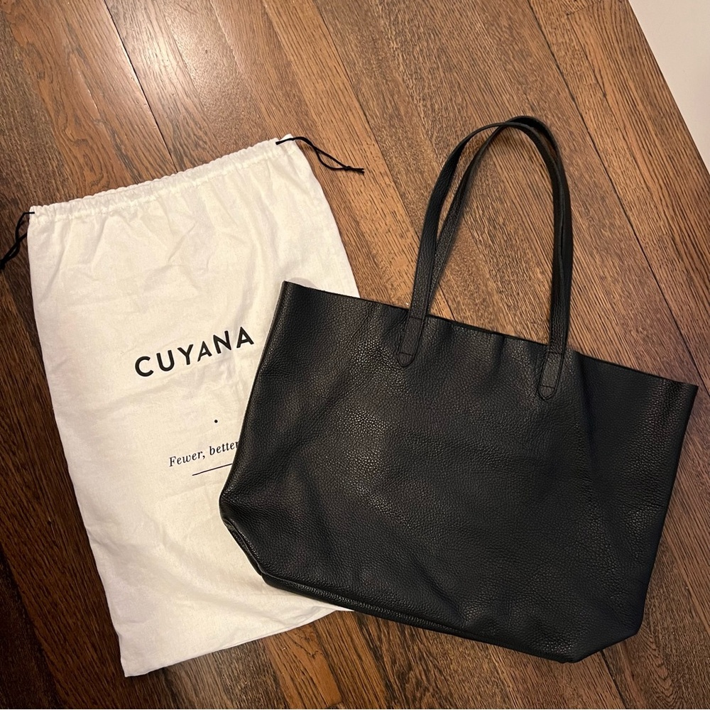 Cuyana Classic Leather Tote